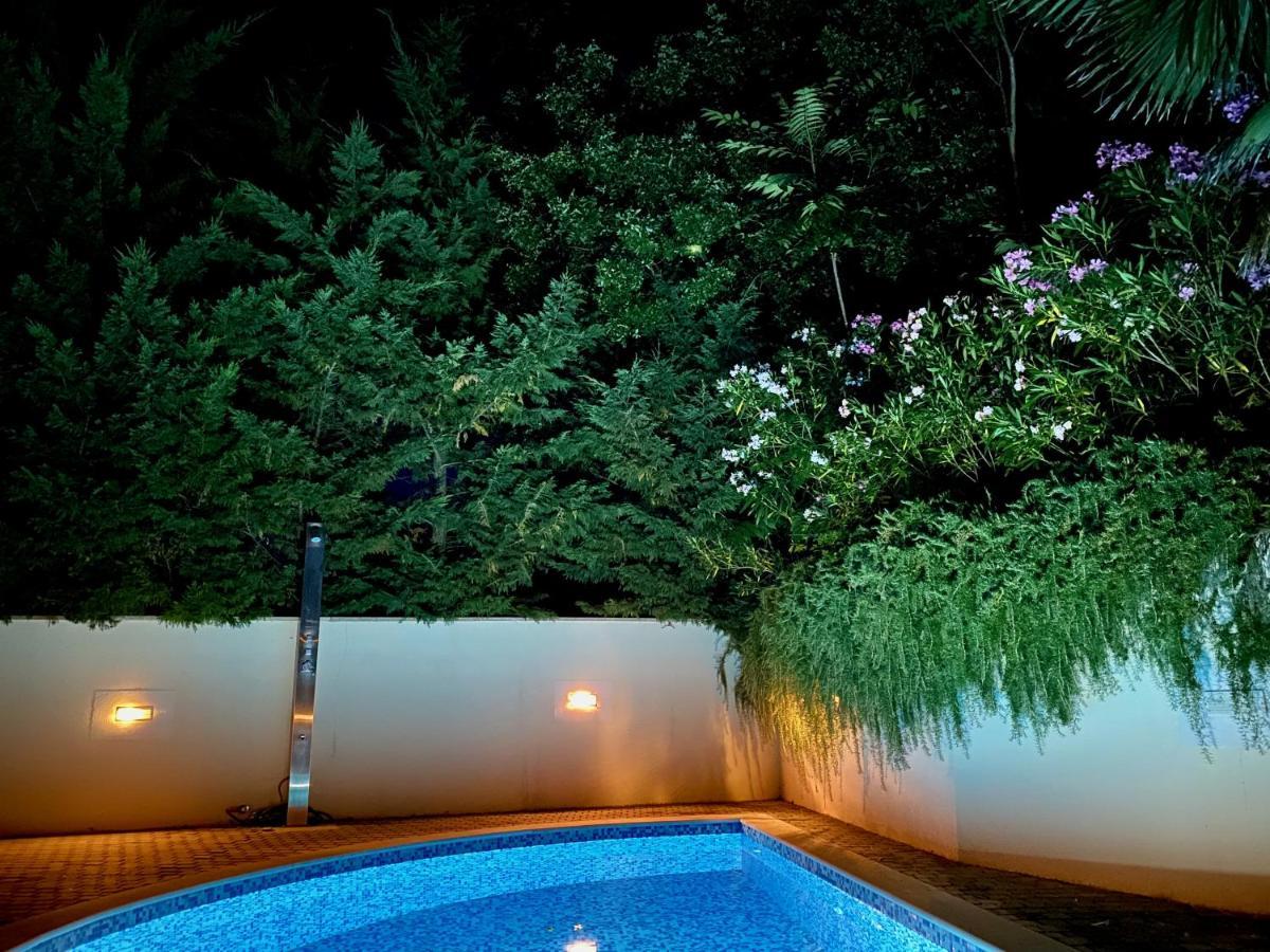 Private Pool And Mediterranean Garden Apt Mia سيلو المظهر الخارجي الصورة