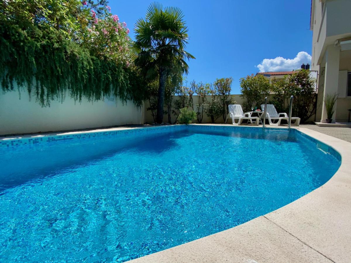 Private Pool And Mediterranean Garden Apt Mia سيلو المظهر الخارجي الصورة